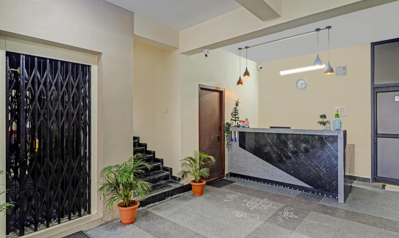 Treebo Trip Airport Pride Inn Hyderabad Exterior photo